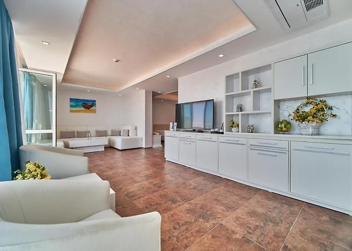 ホテル Bilyana Hotel- Adults Only 4*