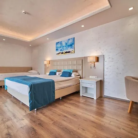 Bilyana Hotel- Adults Only 네세부르