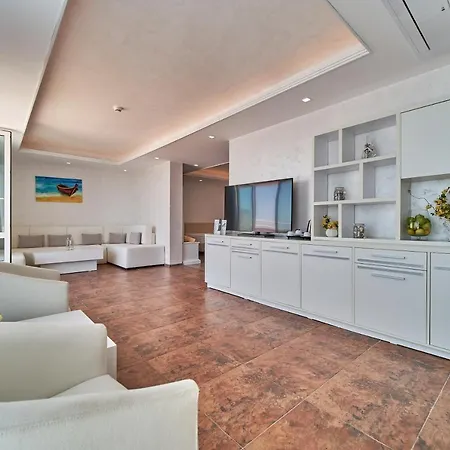 호텔 Bilyana Hotel- Adults Only 4*