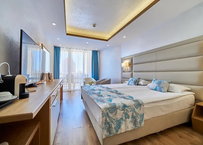 Bilyana Hotel- Adults Only Несебър